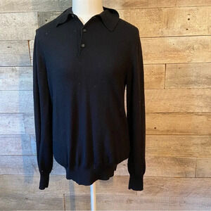 Neiman Marcus  women’s collared black sweater in size small